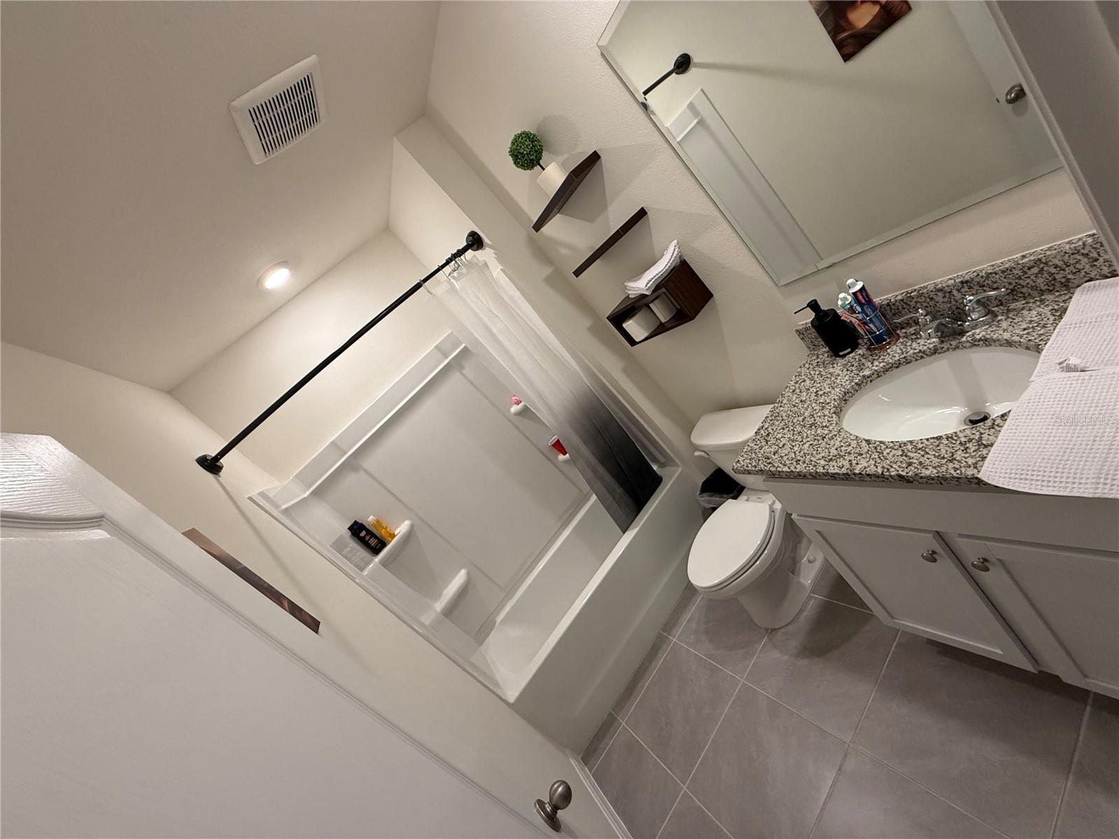 DELTONA LAKES UNIT 59 - Residential Lease