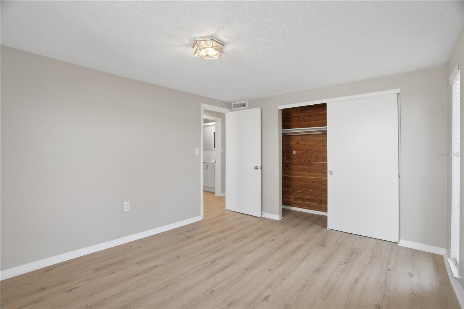 HOLIDAY LAKE ESTATES - Residential
