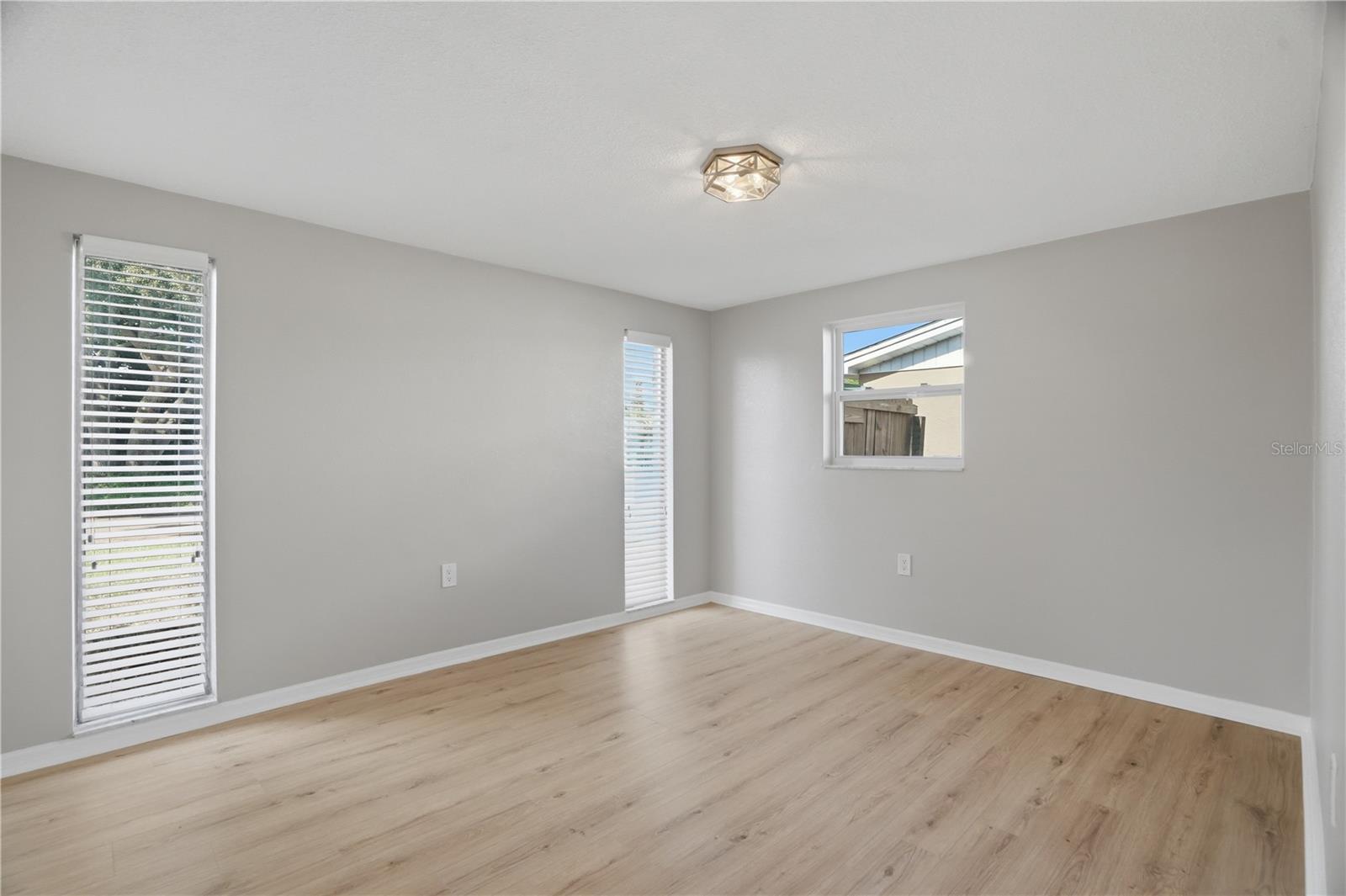 HOLIDAY LAKE ESTATES - Residential