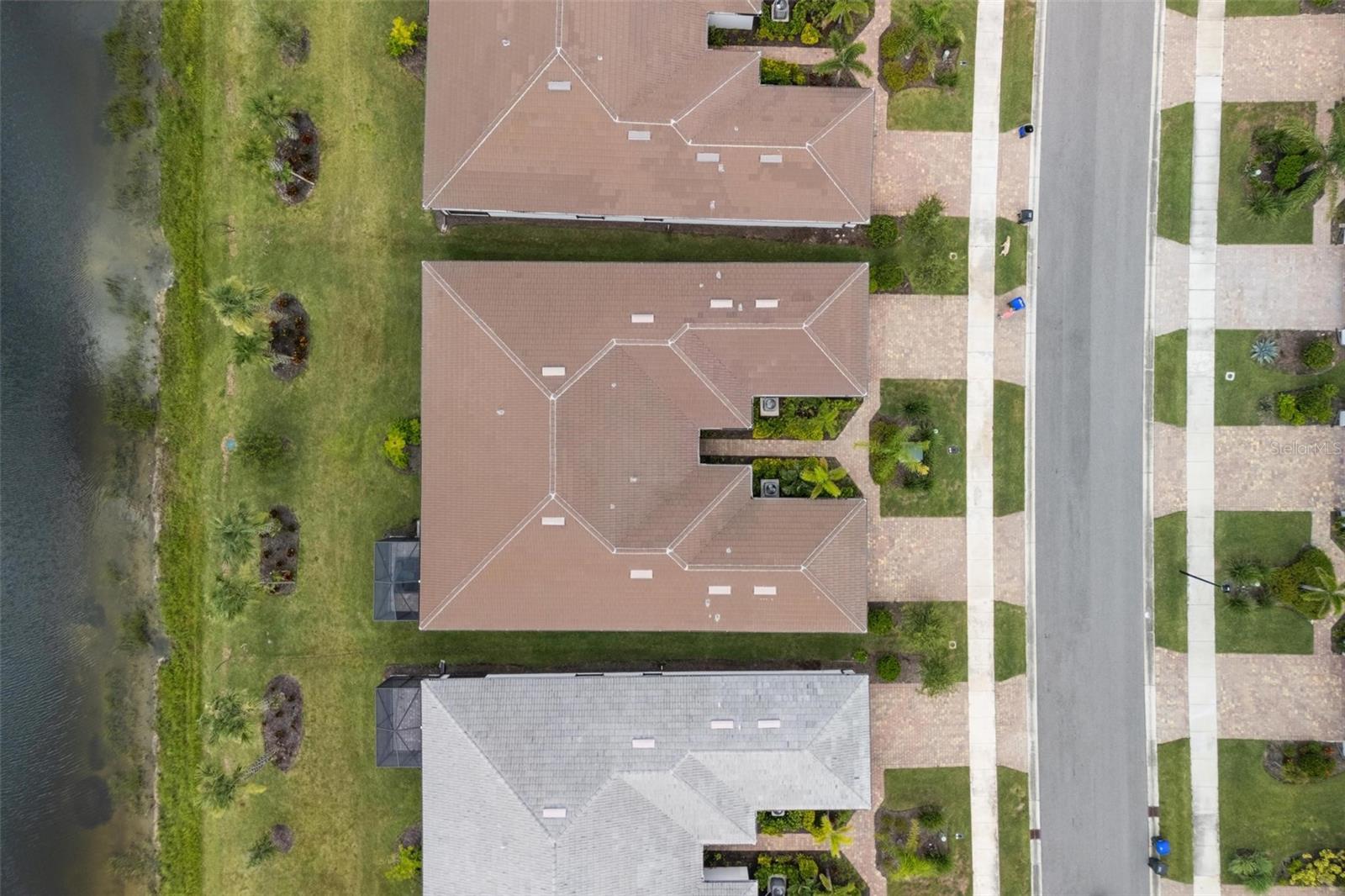 ISLANDWALK/THE WEST VLGS PH 6 - Residential