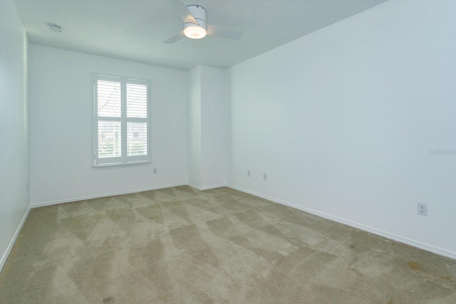 SUTTON PLACE TOWNHOMES A REPLAT - Residential