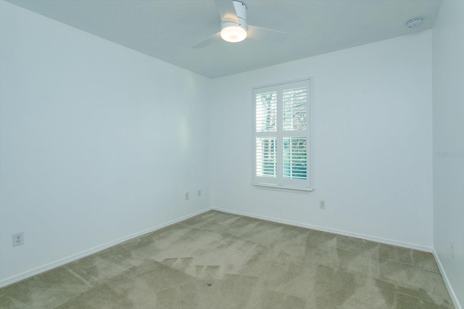 SUTTON PLACE TOWNHOMES A REPLAT - Residential