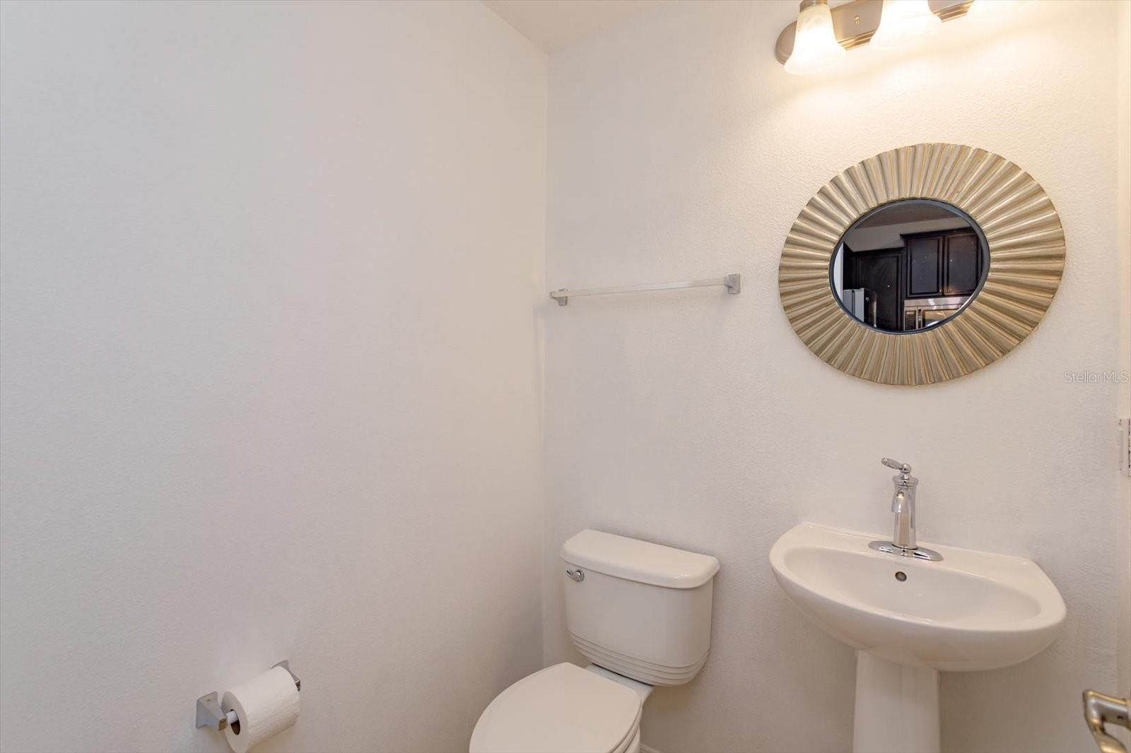 SUTTON PLACE TOWNHOMES A REPLAT - Residential