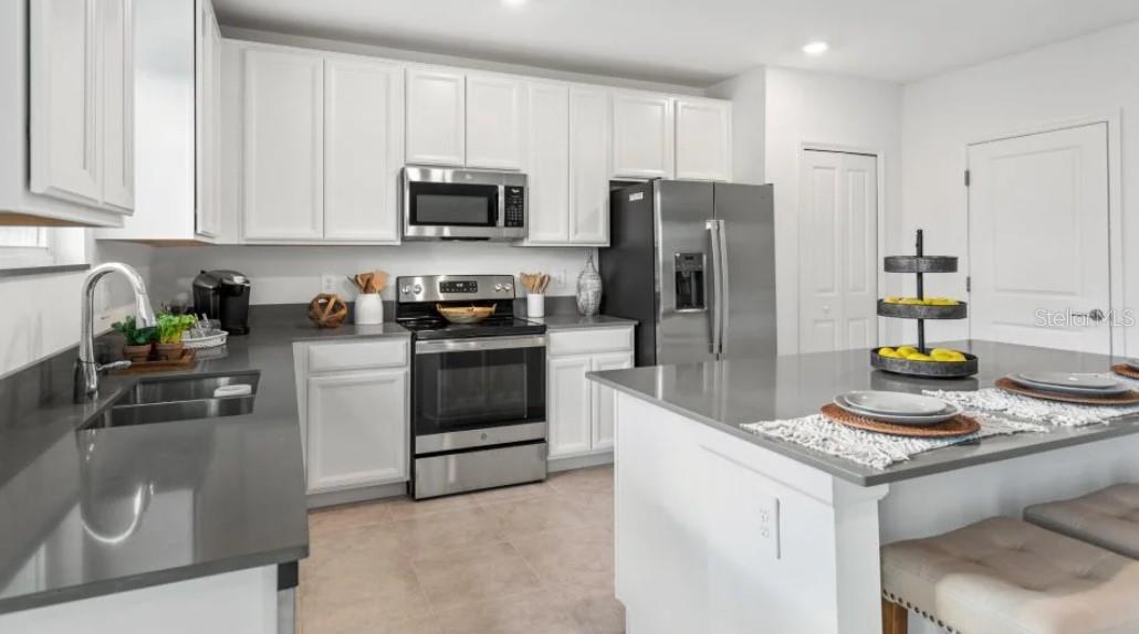 120 ADVENTURE AVENUE