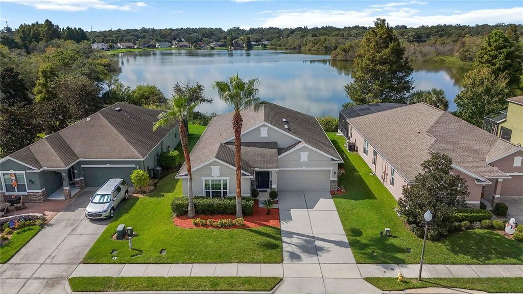 Photo of 832 Eagle Vista Way, Winter Garden, FL 34787 (MLS # O6356757)