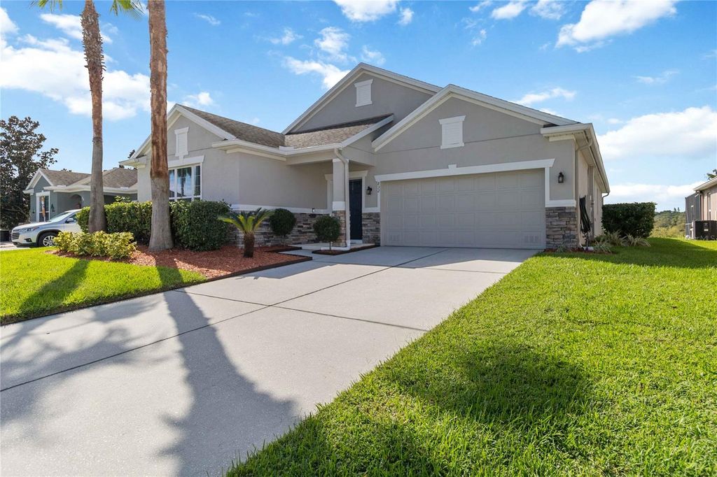 Photo of 832 Eagle Vista Way, Winter Garden, FL 34787 (MLS # O6356757)