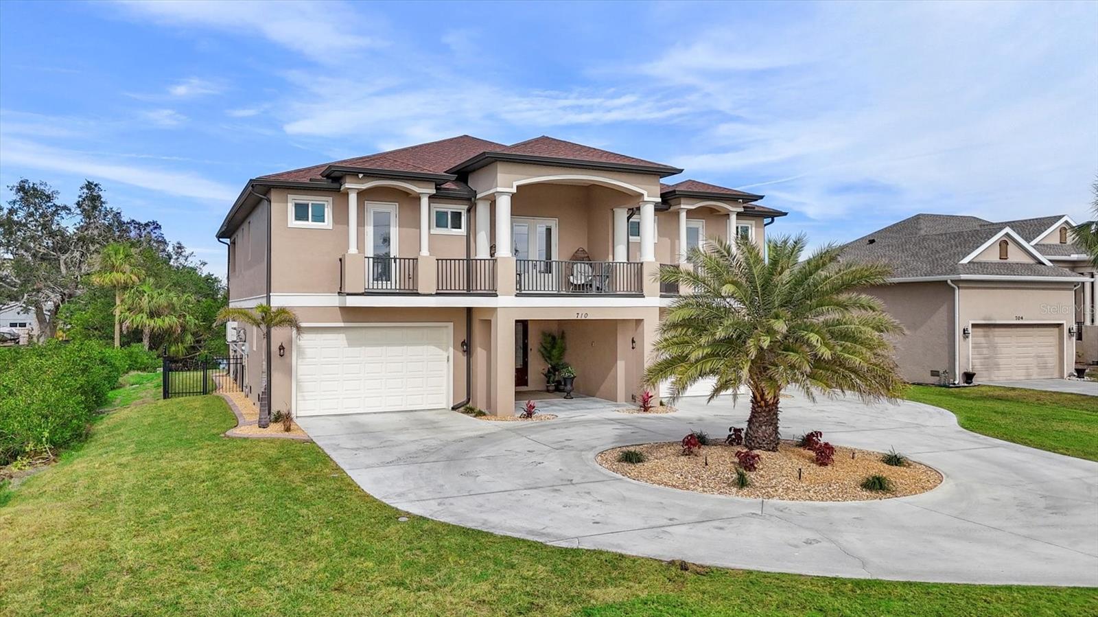 710 ALBEE ROAD W