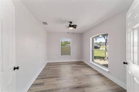 Tiny photo for 4020 NE 14th Court, Ocala, FL 34479 (MLS # OM724991)