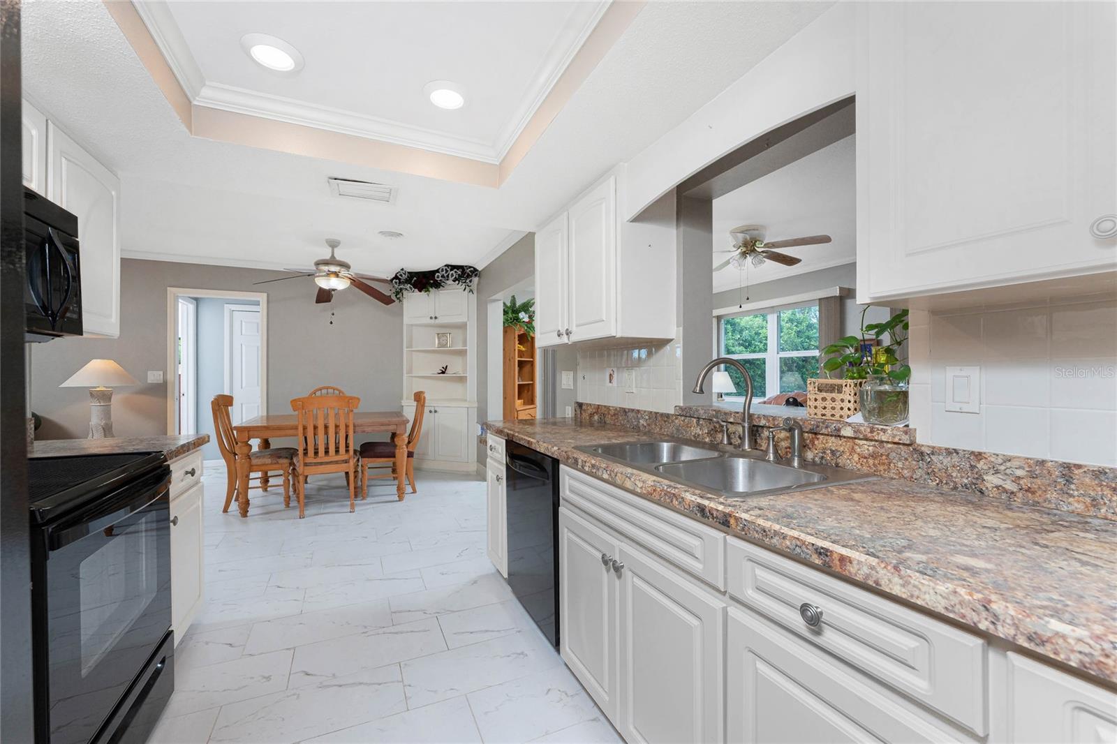 BAY VISTA BLVD - Residential