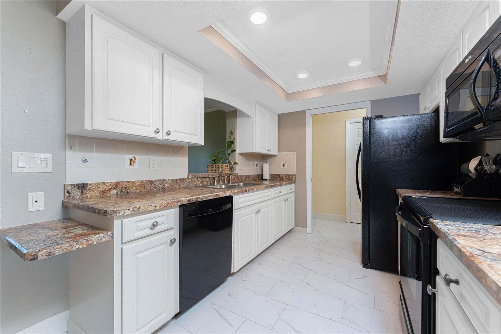 BAY VISTA BLVD - Residential