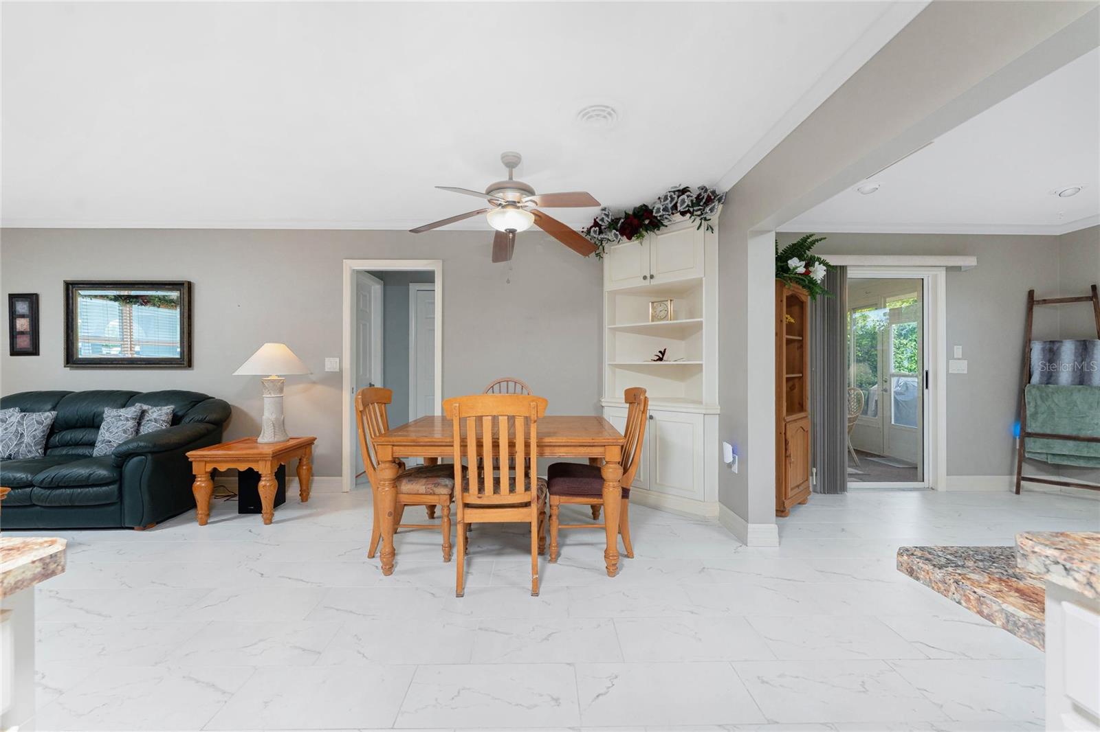 BAY VISTA BLVD - Residential