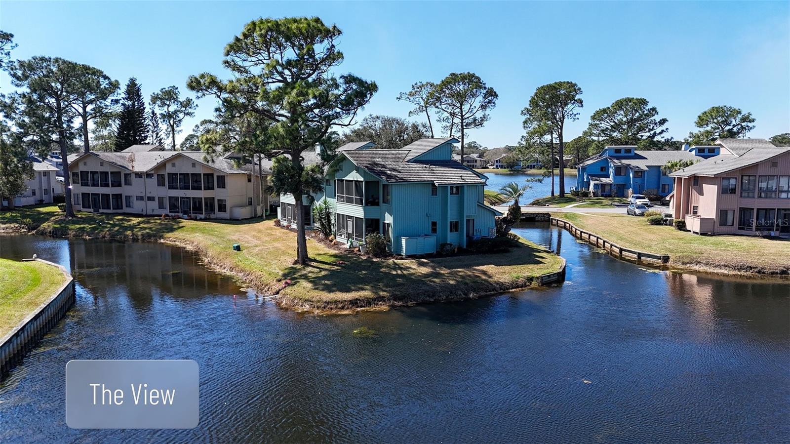 SANDPIPER LAKE AT PELICAN BAY CONDO PH 02-05 - Residential