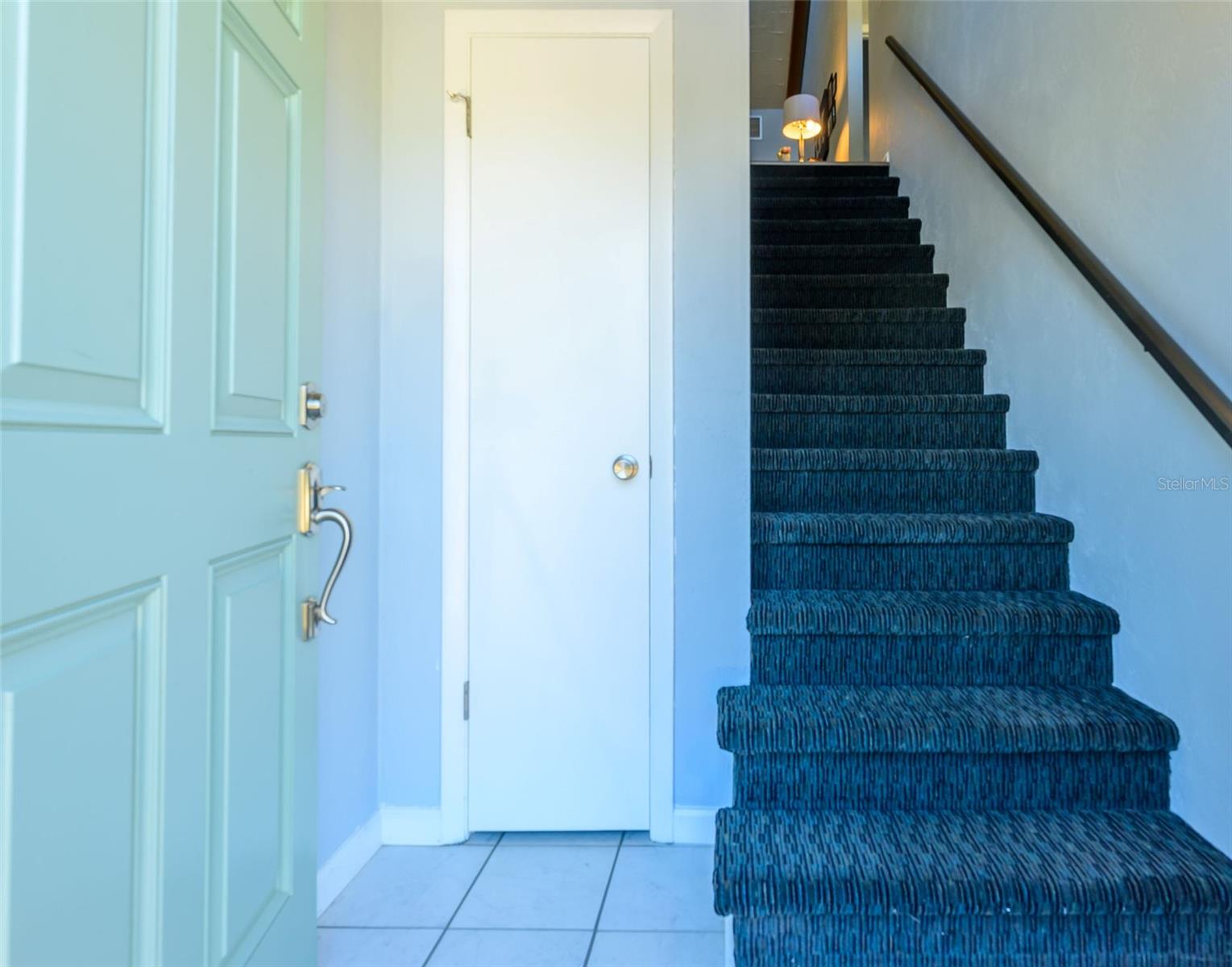 SANDPIPER LAKE AT PELICAN BAY CONDO PH 02-05 - Residential