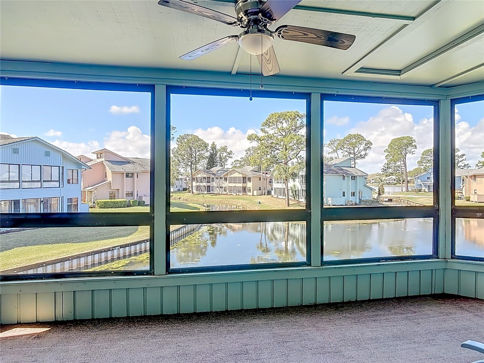 SANDPIPER LAKE AT PELICAN BAY CONDO PH 02-05 - Residential