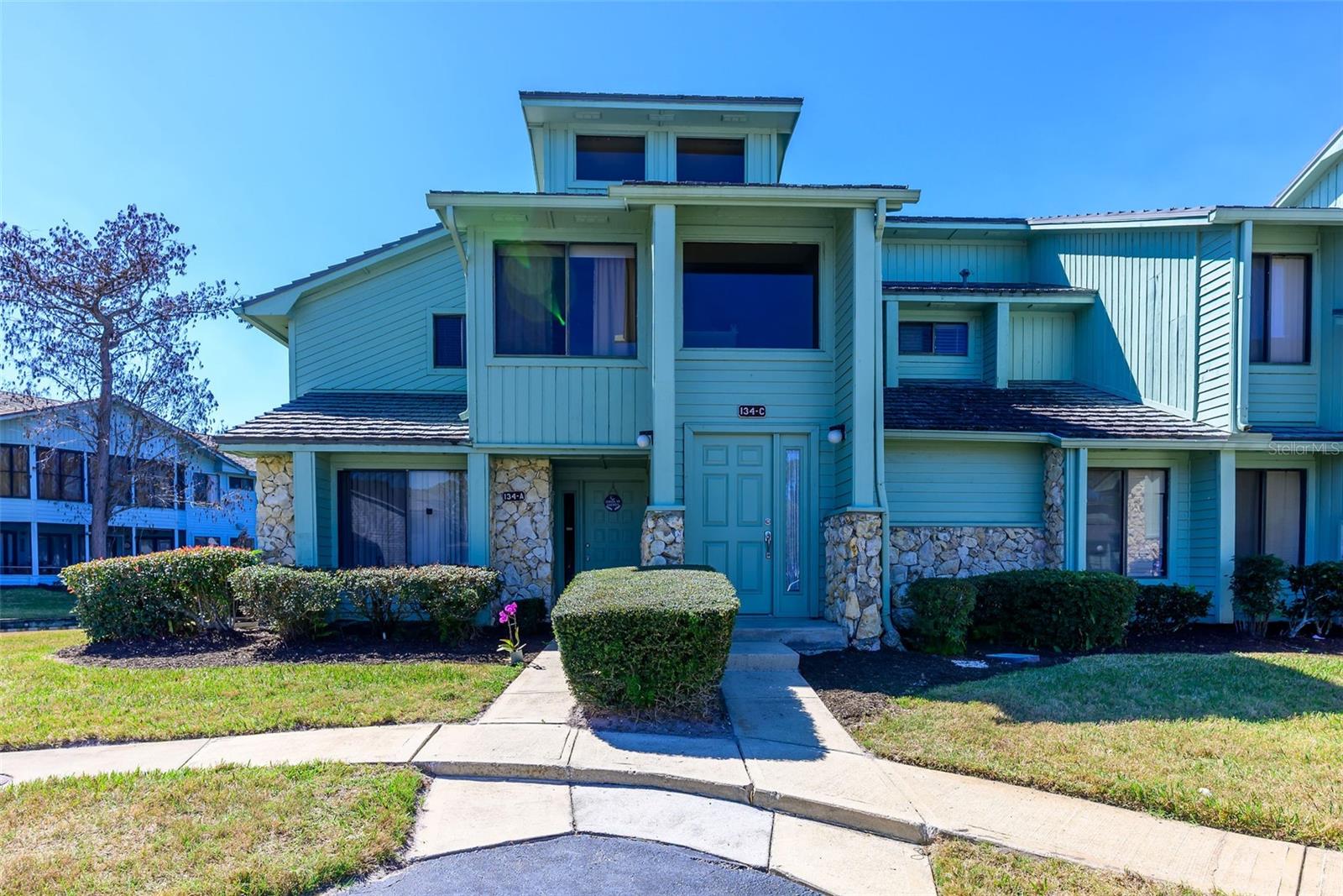 SANDPIPER LAKE AT PELICAN BAY CONDO PH 02-05 - Residential