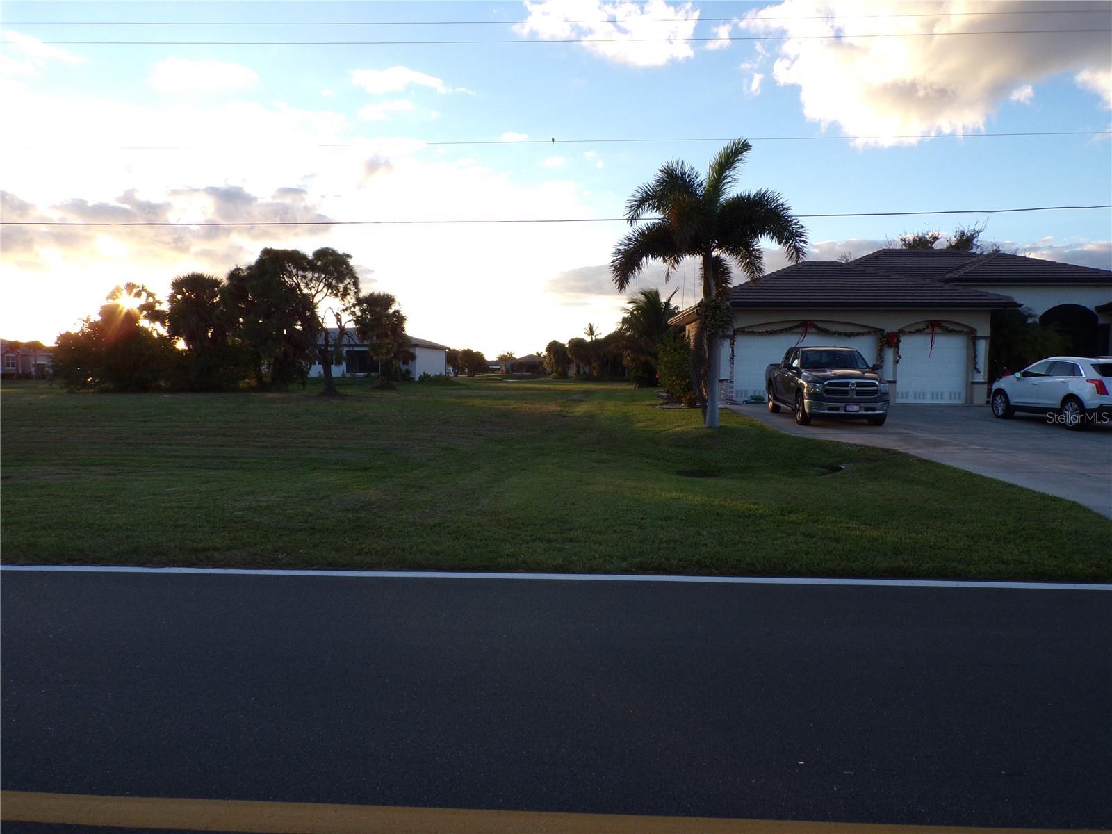 PUNTA GORDA ISLES SEC 21 - Land