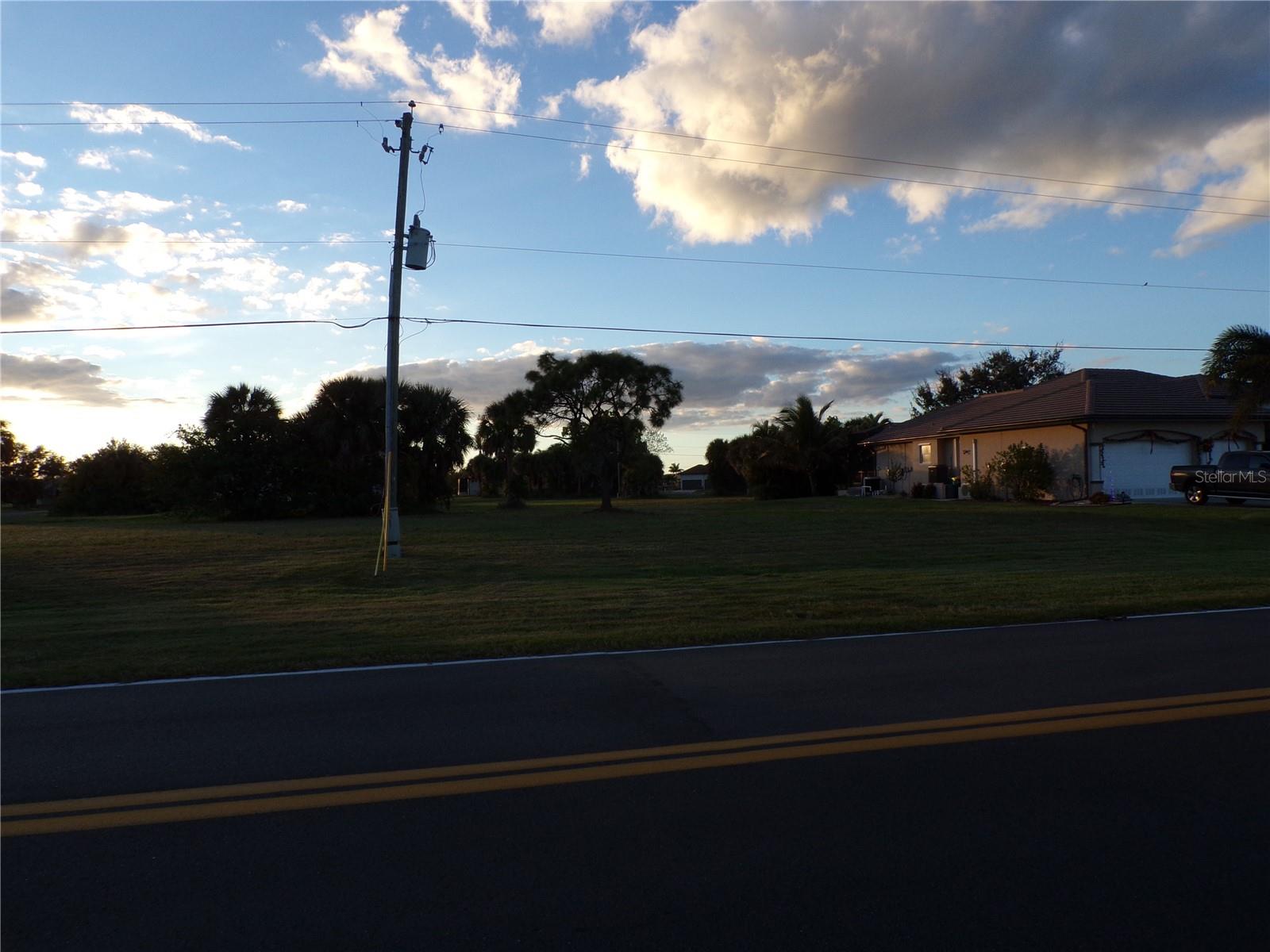 PUNTA GORDA ISLES SEC 21 - Land