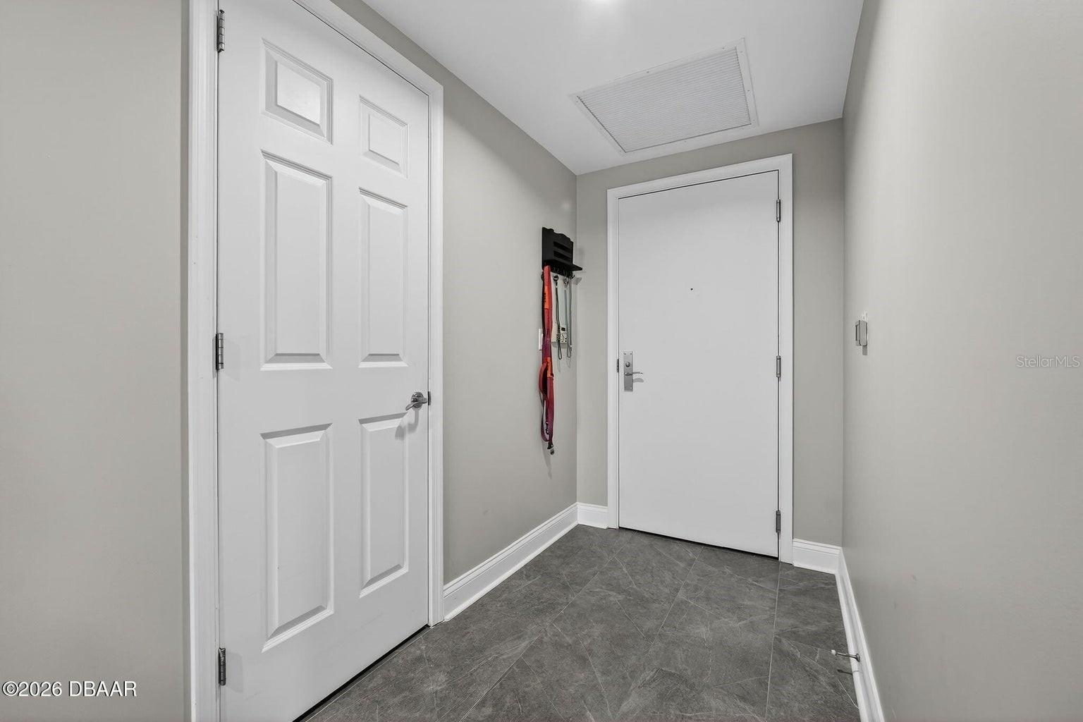231 RIVERSIDE DRIVE 1002-1