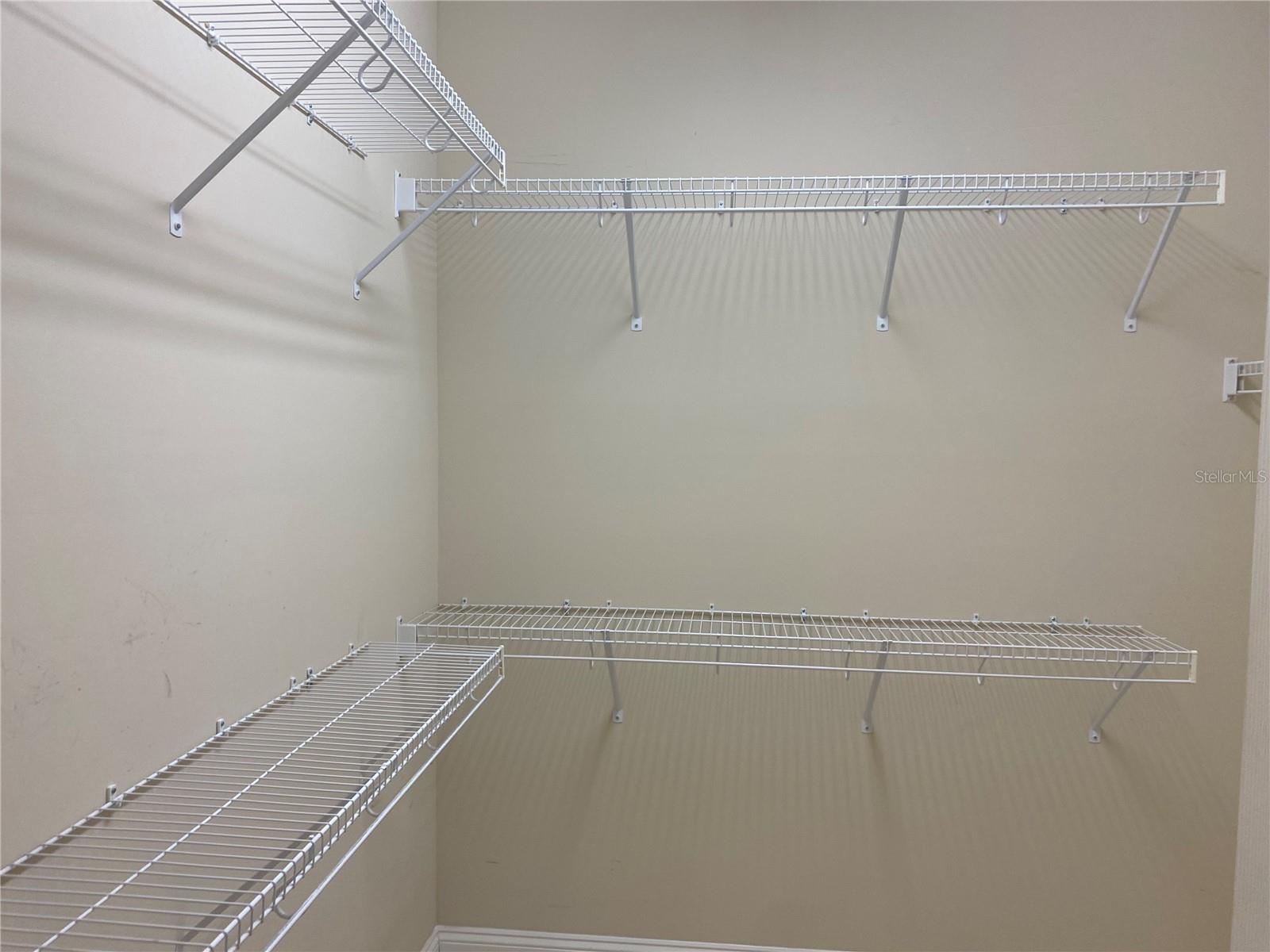 BEACH HAVEN UN 1 - Residential Lease