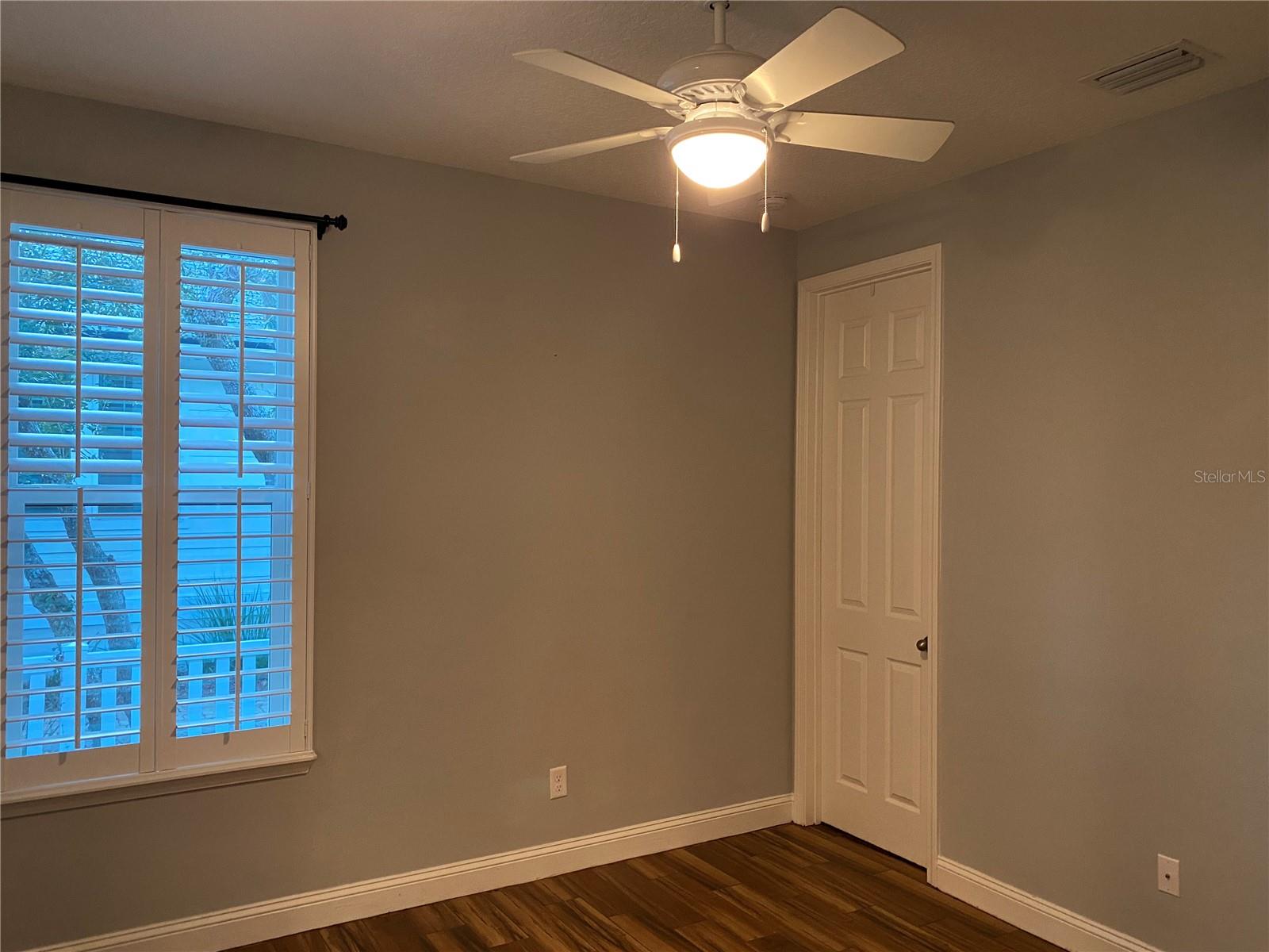 BEACH HAVEN UN 1 - Residential Lease