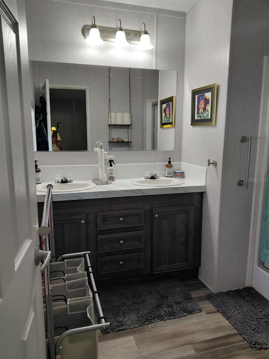 RIDGE MANOR ESTATE - Residential