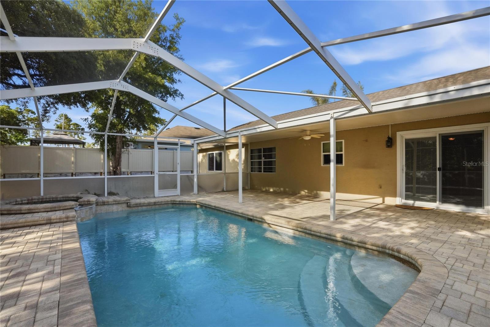 SPRING HILL - Residential