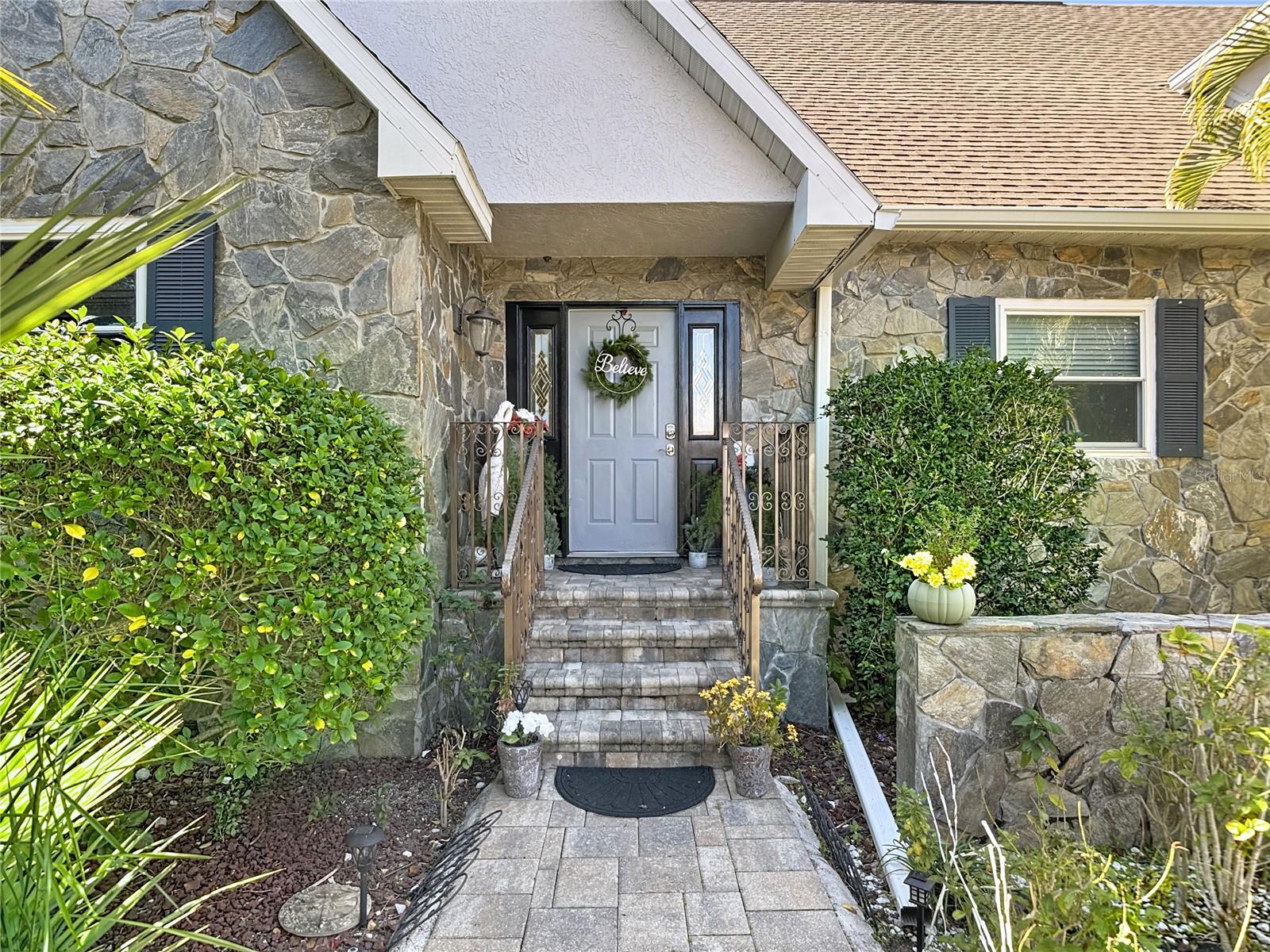 16200 FOREST OAKS DRIVE