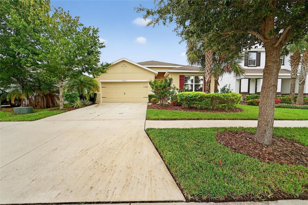 Photo of 7533 Lantern Park Avenue, Apollo Beach, FL 33572 (MLS # TB8426653)