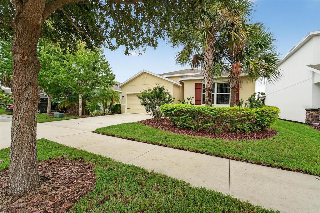 Photo of 7533 Lantern Park Avenue, Apollo Beach, FL 33572 (MLS # TB8426653)