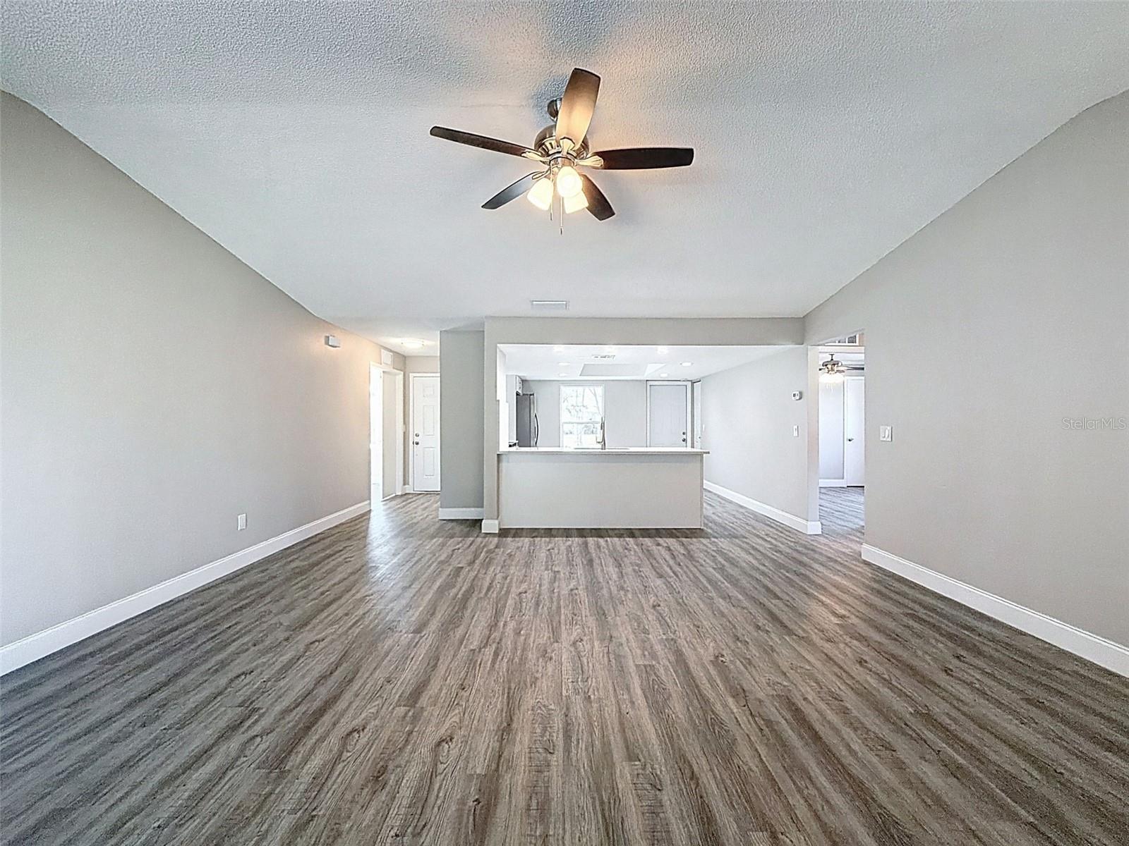 LAKE PADGETT ESTATES EAST - Residential