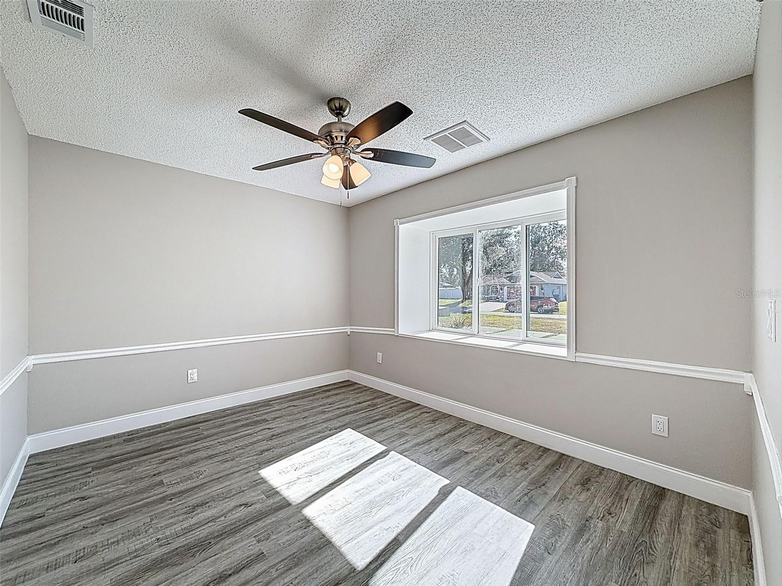 LAKE PADGETT ESTATES EAST - Residential