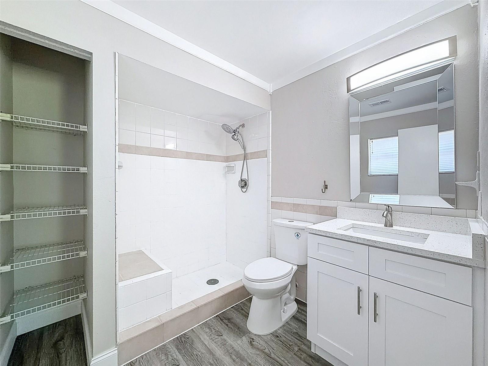 LAKE PADGETT ESTATES EAST - Residential