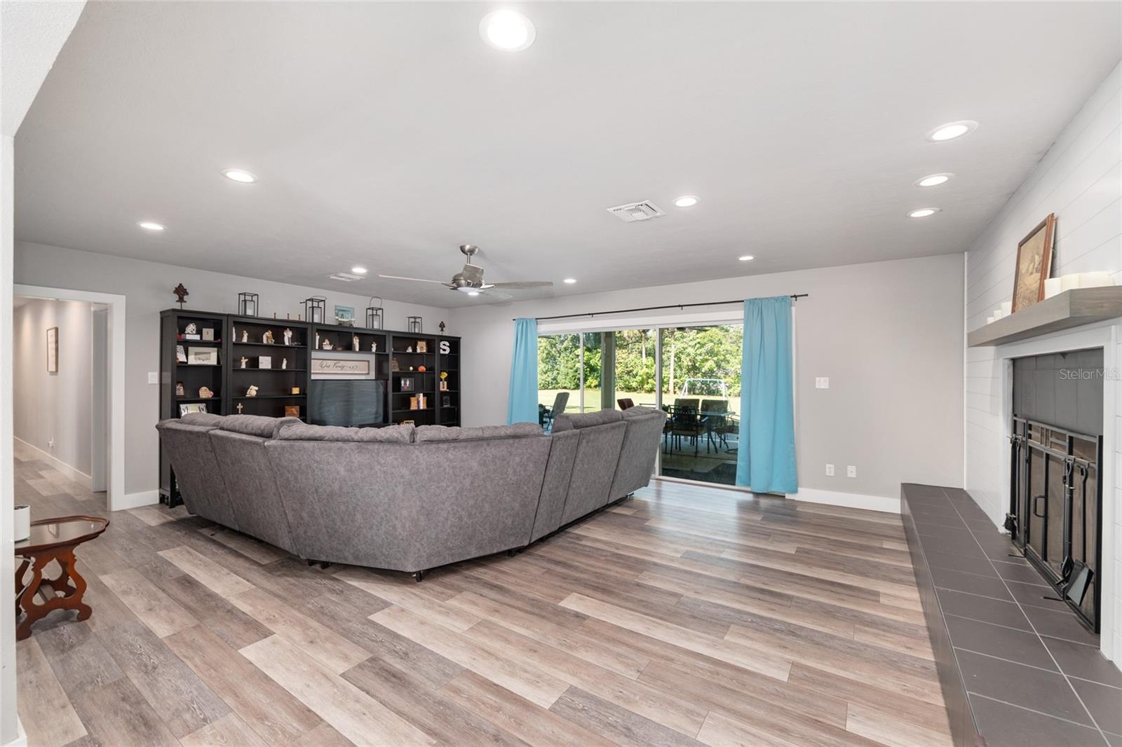 WOODFIELDS - Residential