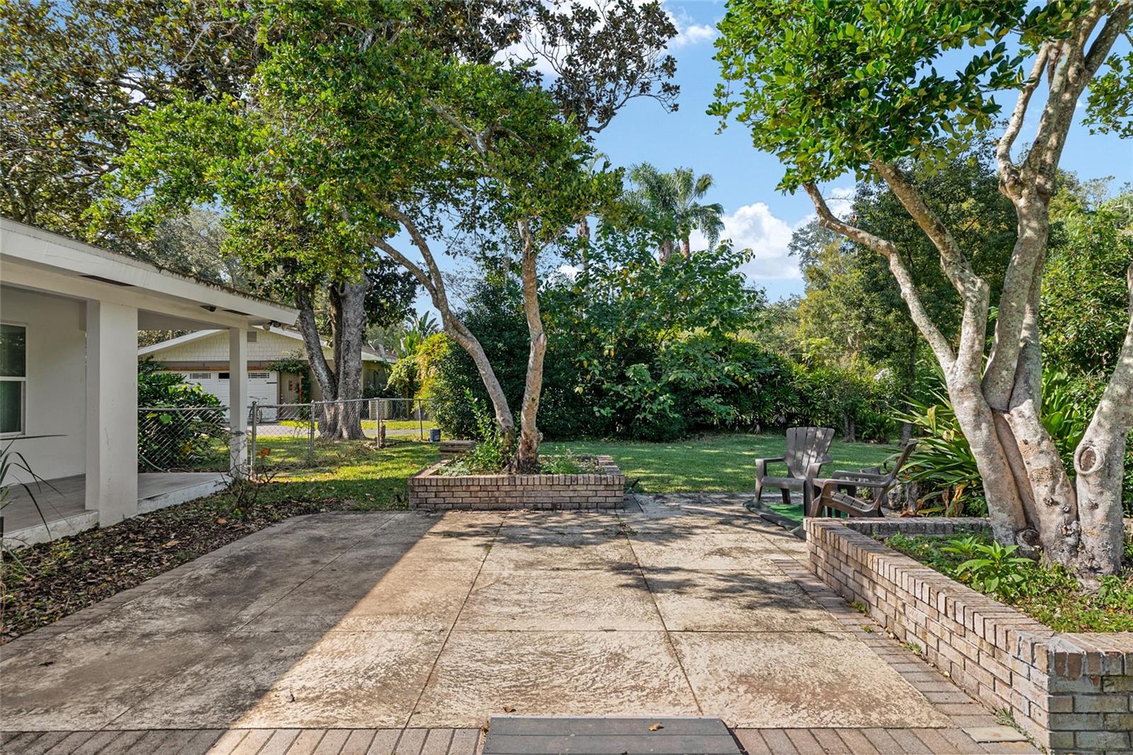 WOODFIELDS - Residential