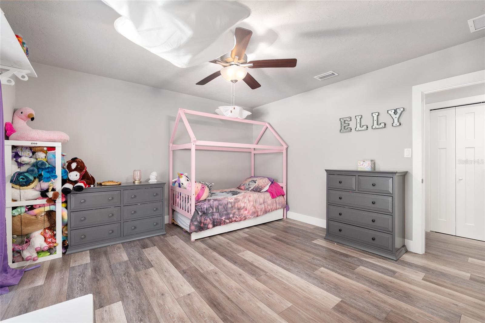 WOODFIELDS - Residential