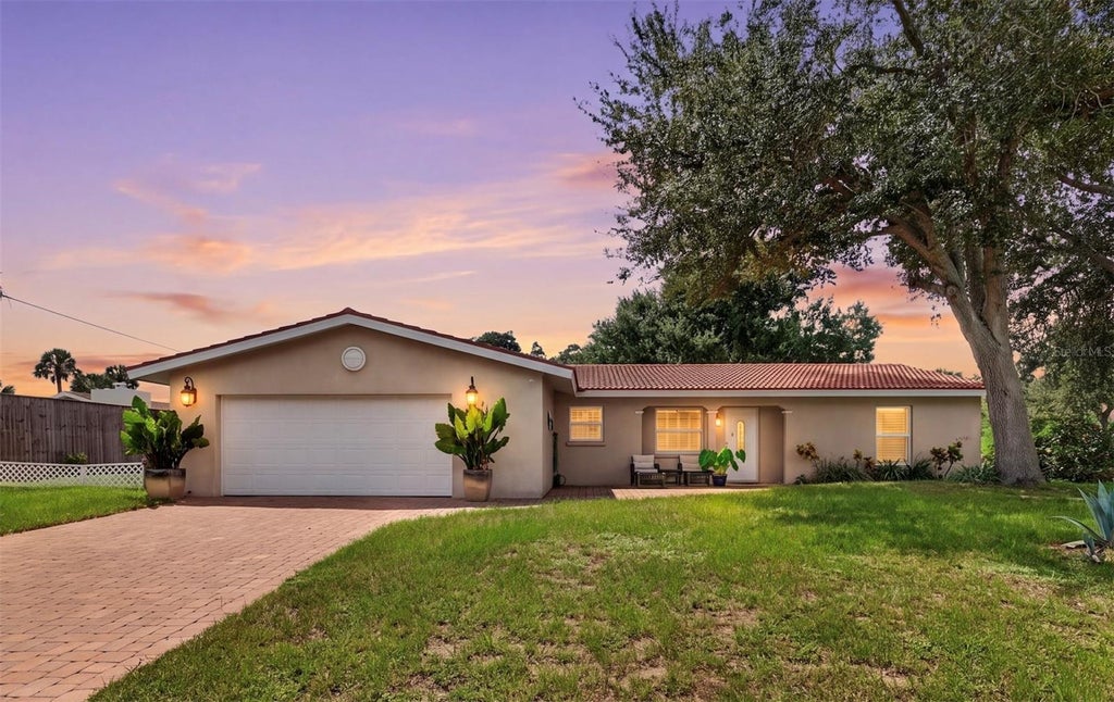 Photo of 3138 Homasassa Road, Sarasota, FL 34239 (MLS # A4705680)