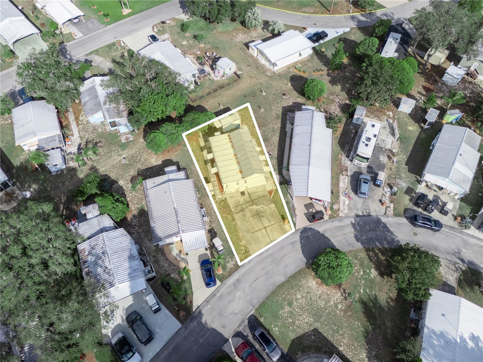 SADDLEBAG LAKE - Residential