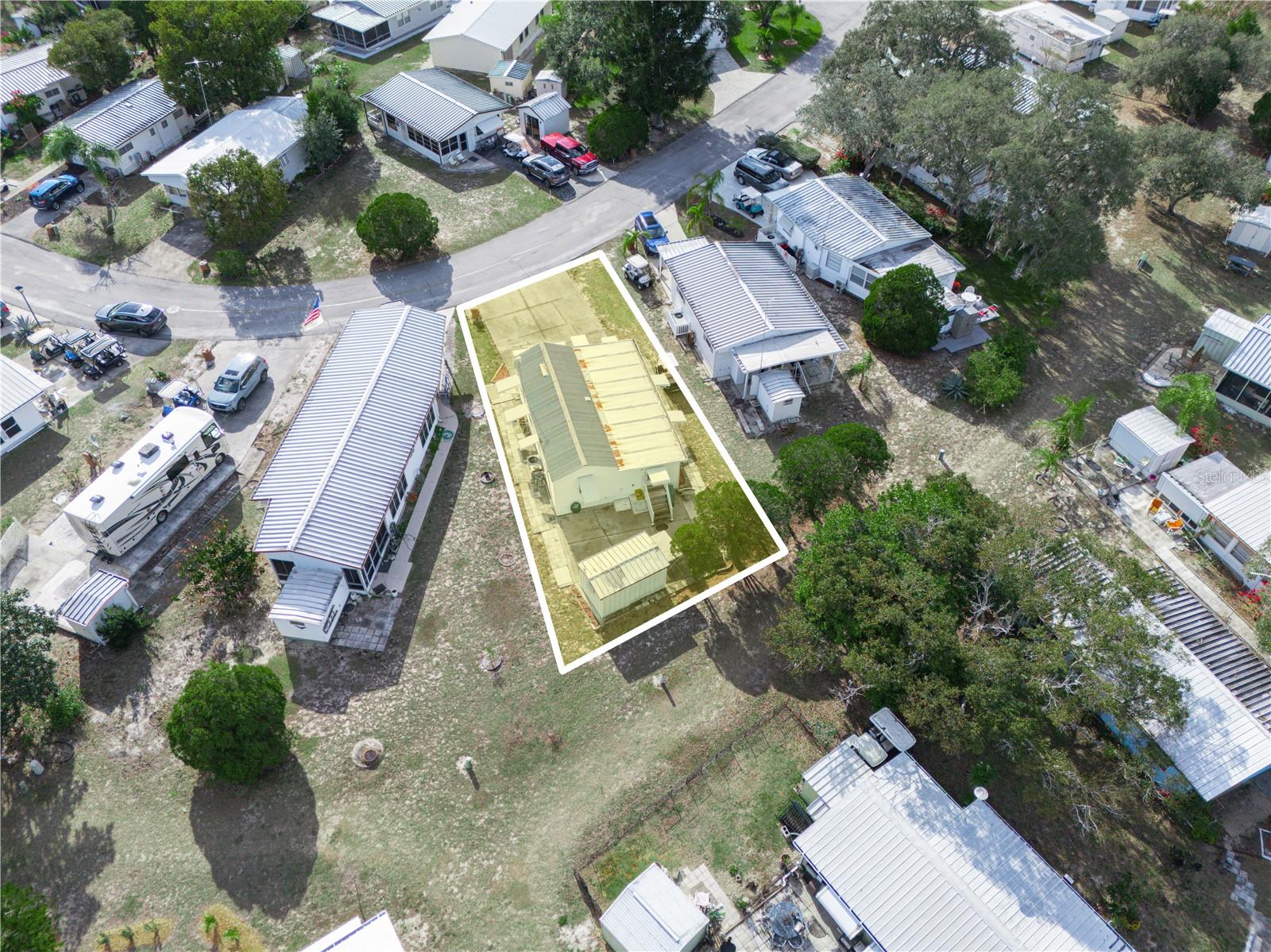 SADDLEBAG LAKE - Residential