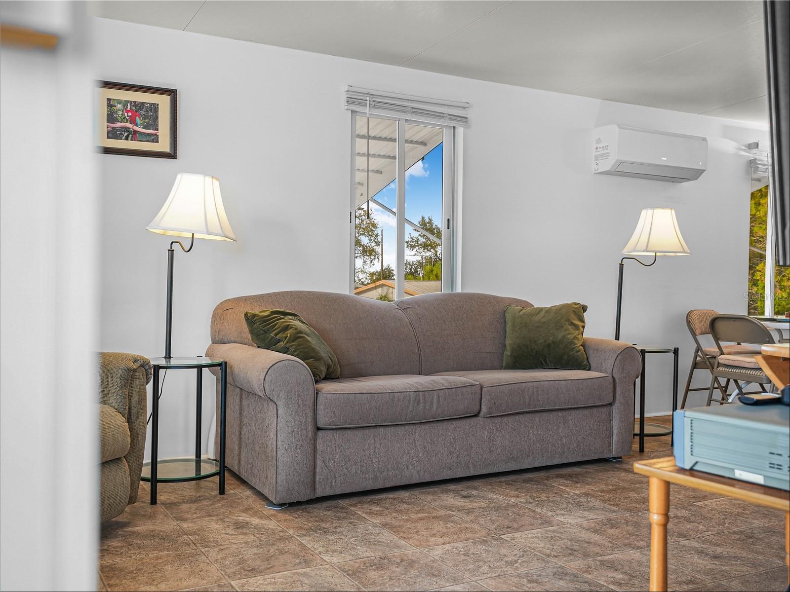 SADDLEBAG LAKE - Residential