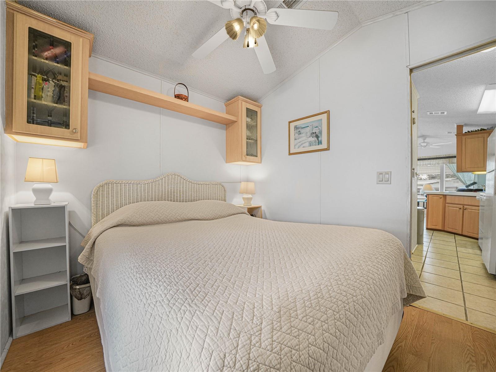 SADDLEBAG LAKE - Residential