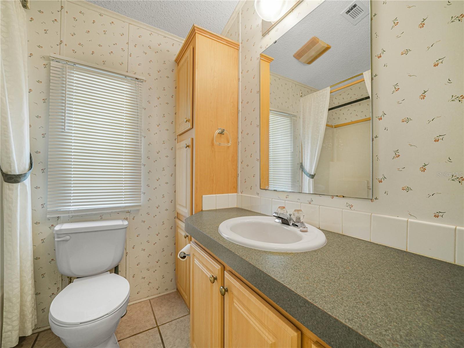 SADDLEBAG LAKE - Residential