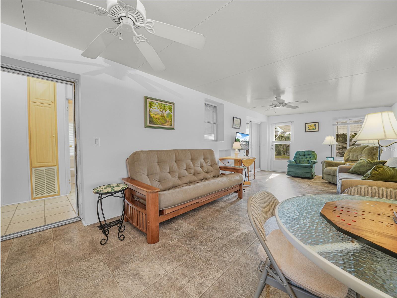 SADDLEBAG LAKE - Residential