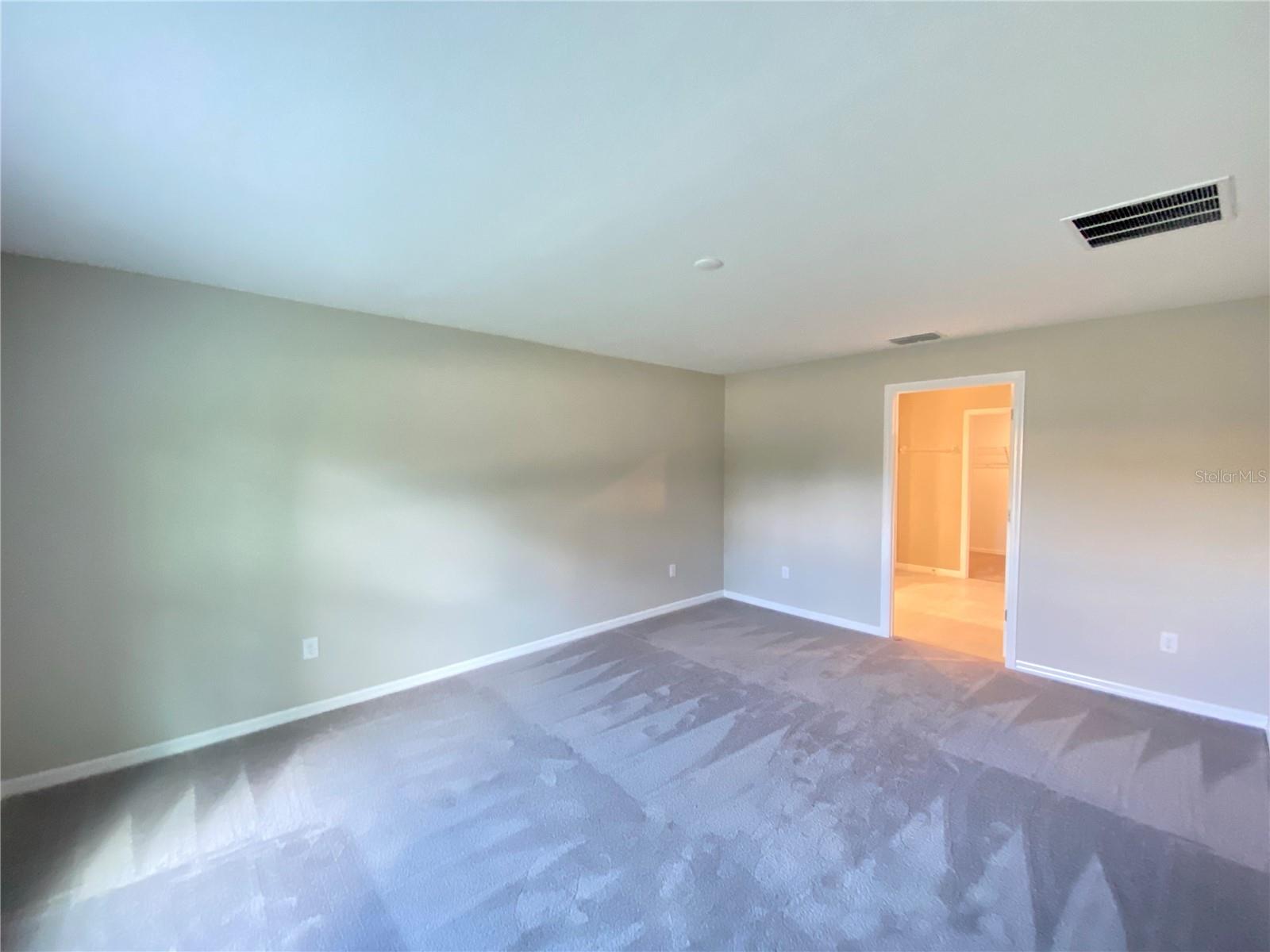 MARION OAKS UN 04 - Residential Lease