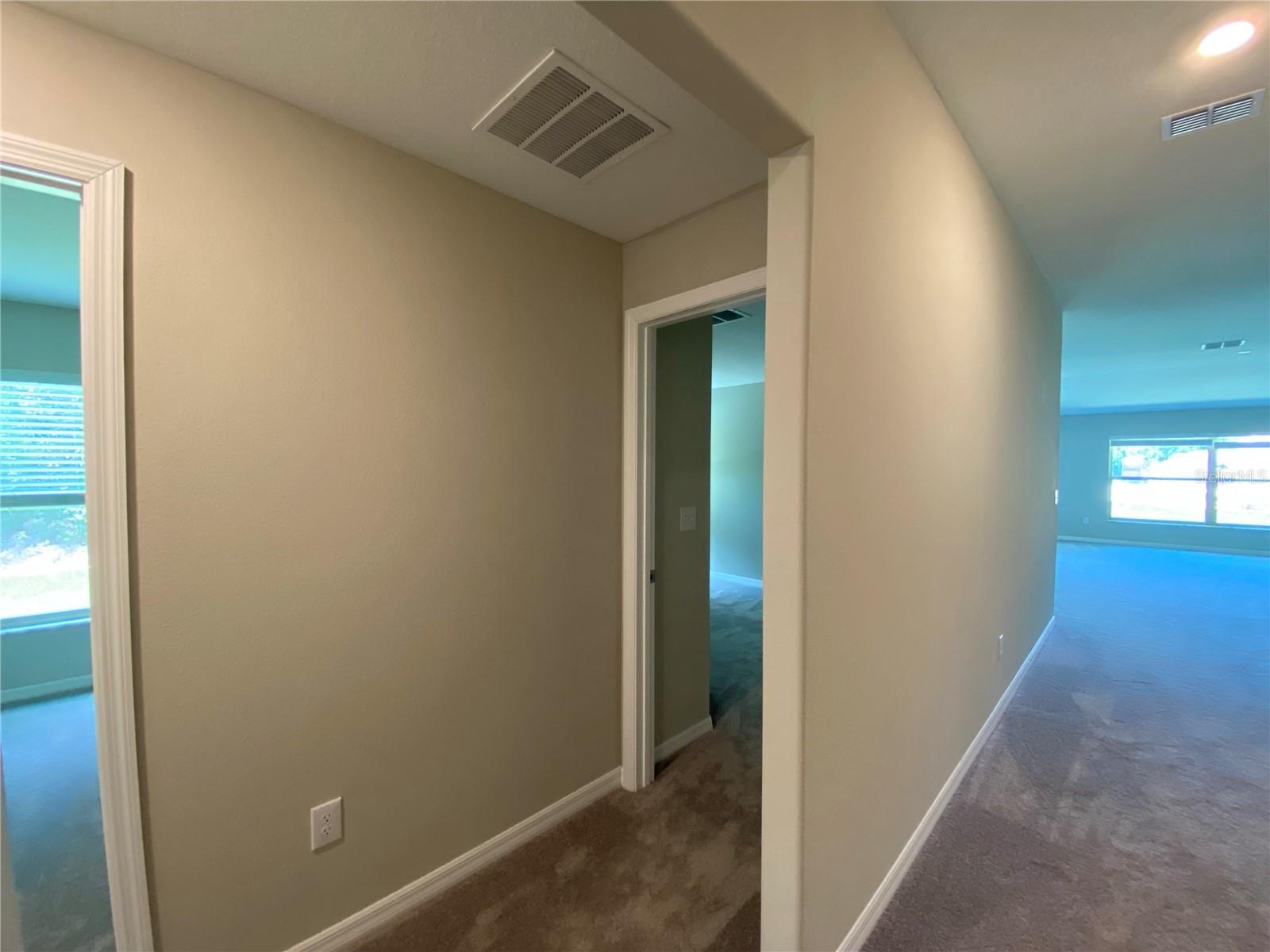 MARION OAKS UN 04 - Residential Lease