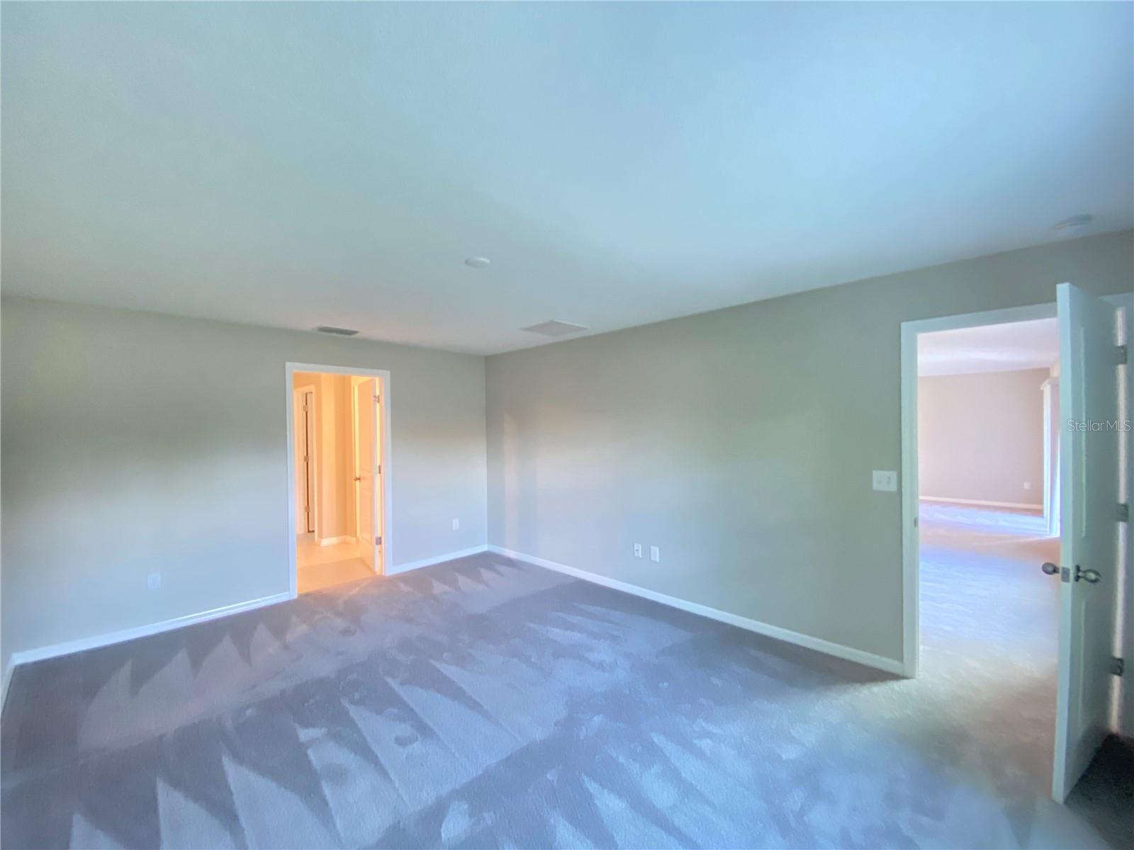 MARION OAKS UN 04 - Residential Lease