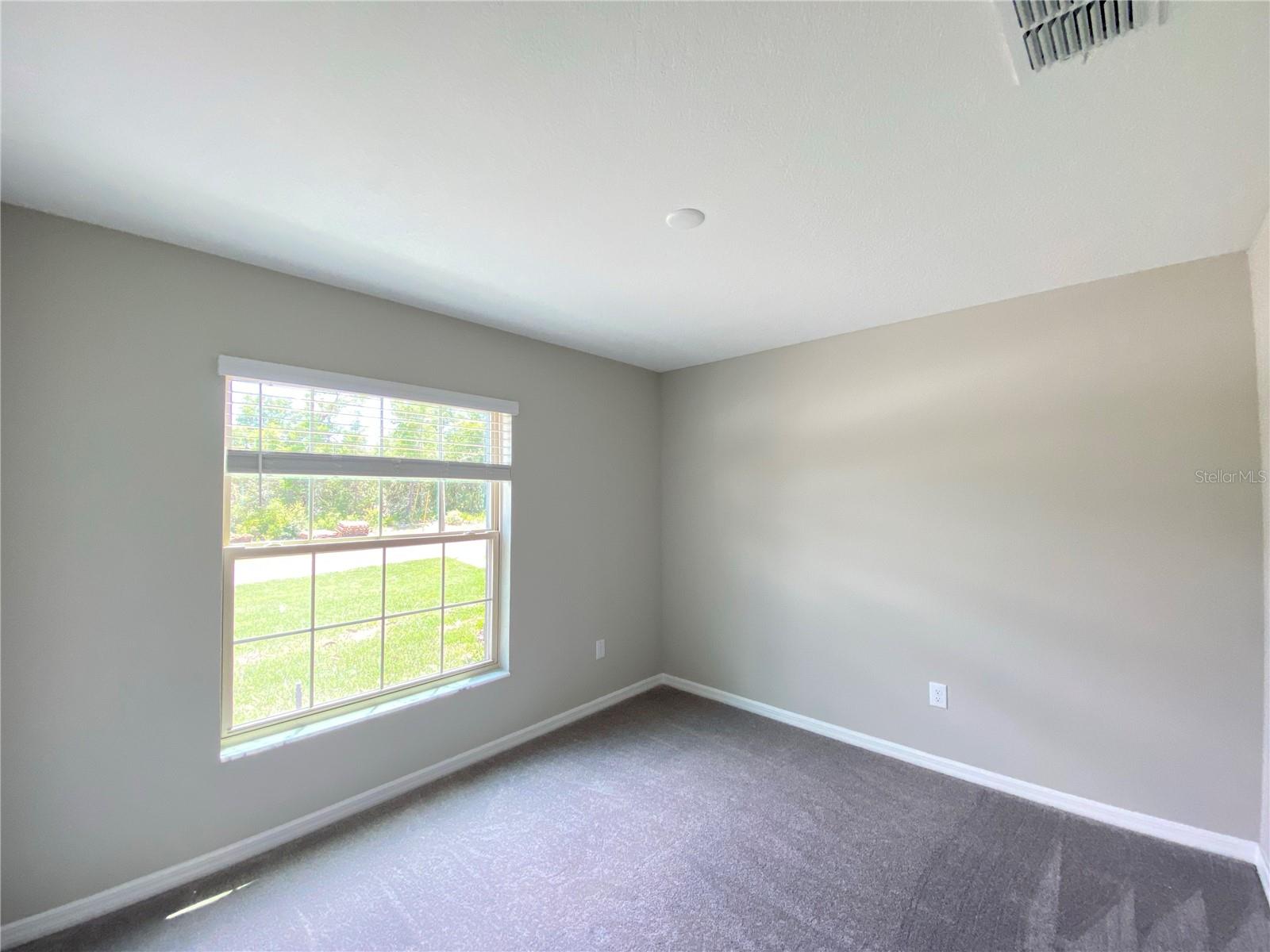 MARION OAKS UN 04 - Residential Lease