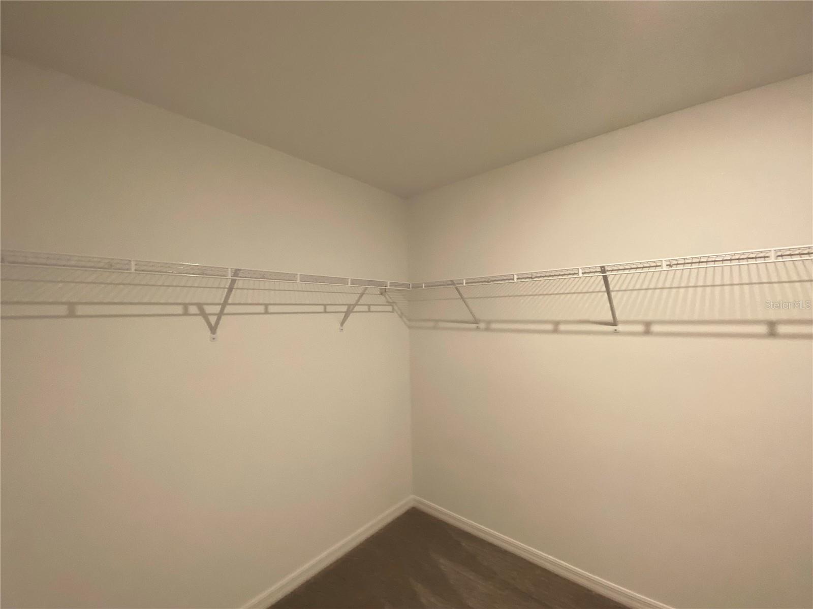 MARION OAKS UN 04 - Residential Lease