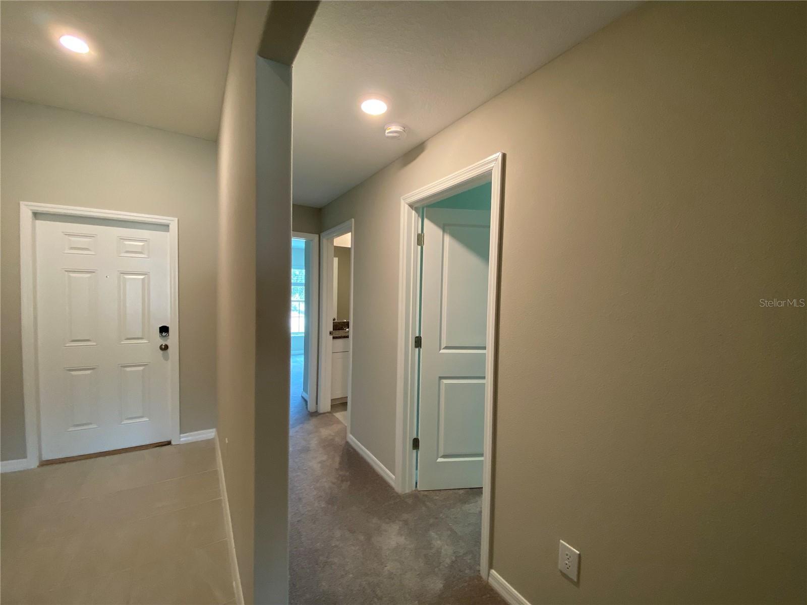 MARION OAKS UN 04 - Residential Lease