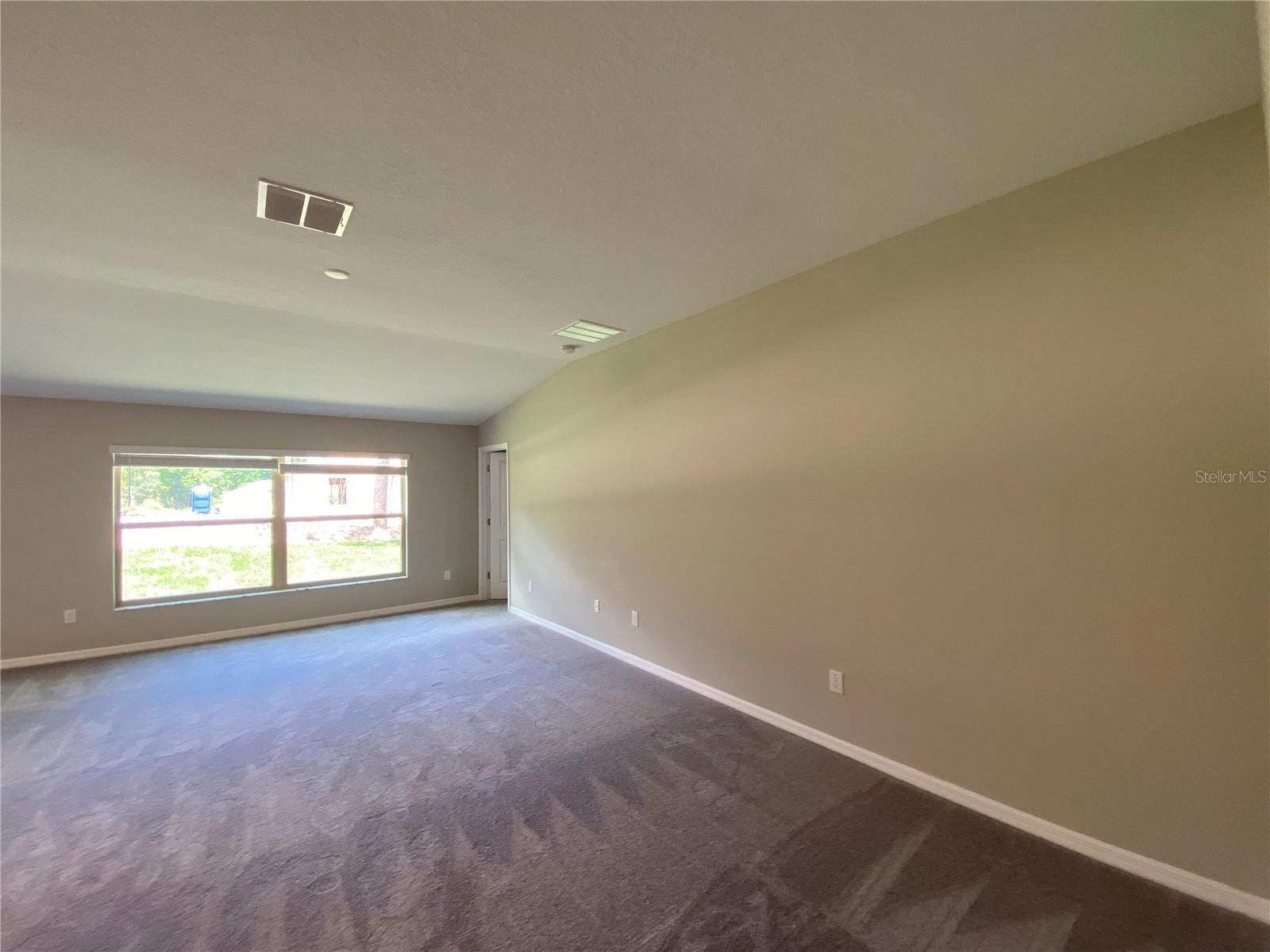 MARION OAKS UN 04 - Residential Lease