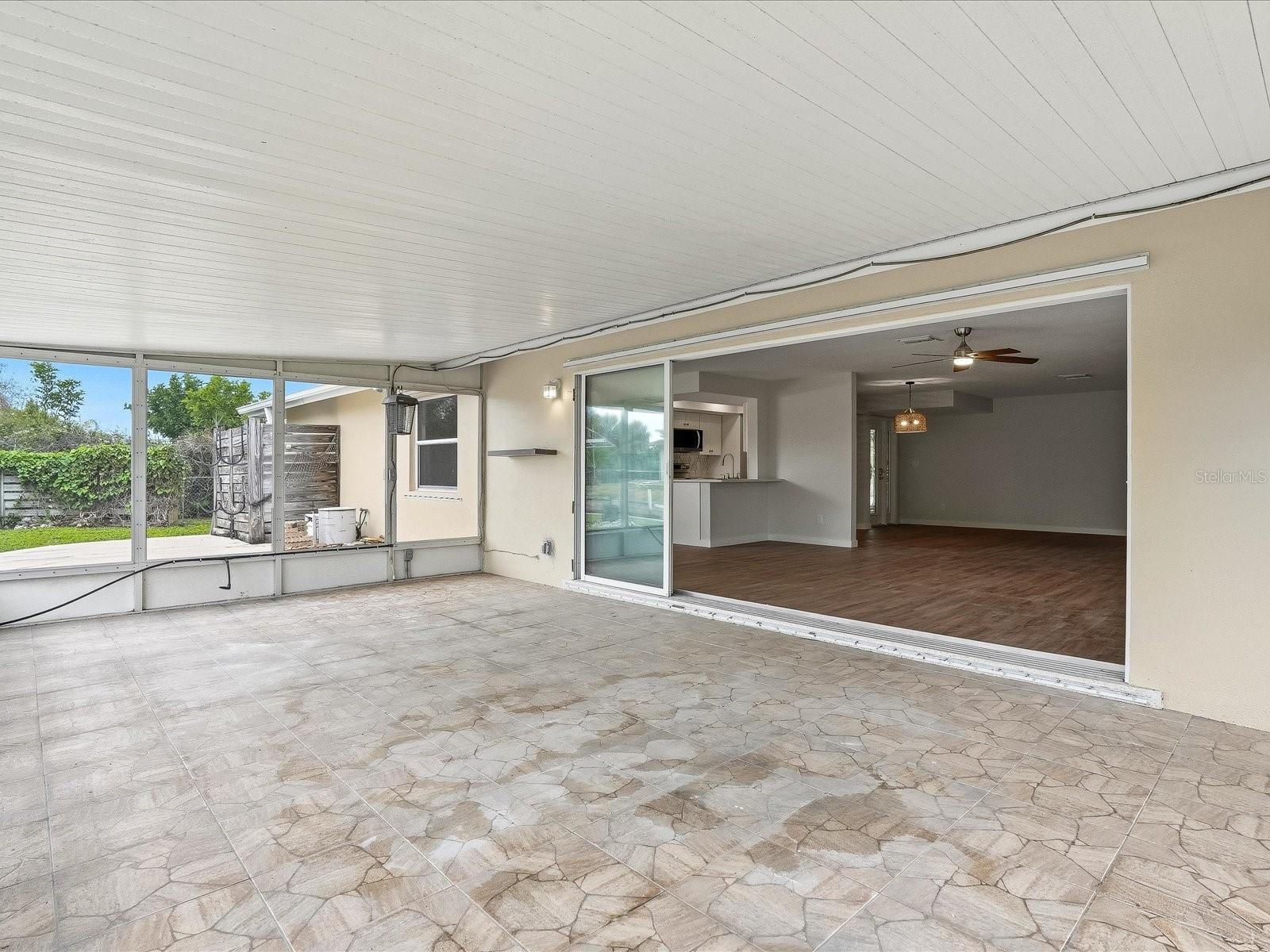 CHARLOTTE PARK - Residential